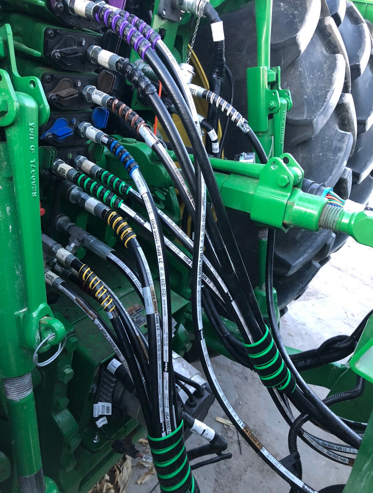 Outback Wrap Hydraulic Hose Markers: 4 Pair Pack 1 + and -